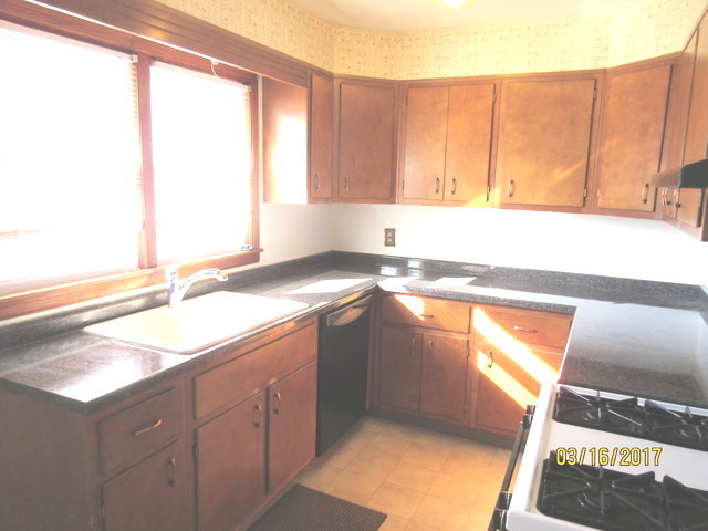 1122 Park Ln, Dixon, IL 61021 photo 3