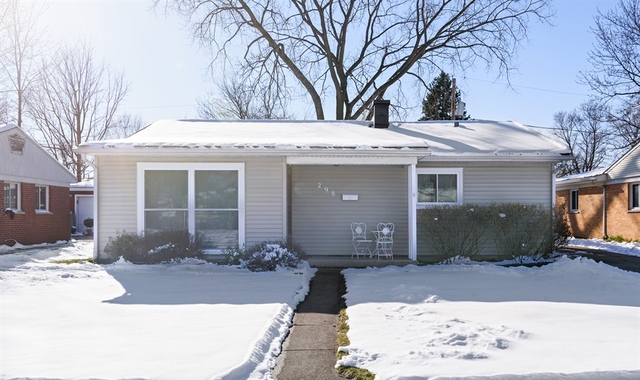 298 Cindy Ln, Wheeling, IL 60090 photo 1