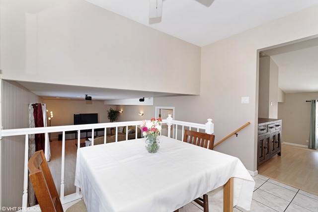 1245 Devonshire Rd, Buffalo Grove, IL 60089 photo 5