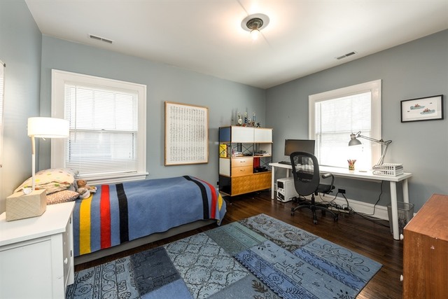 2425 Hartzell St, Evanston, IL 60201 photo 16
