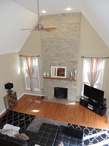 460 East Ct, Elmhurst, IL 60126 photo 2