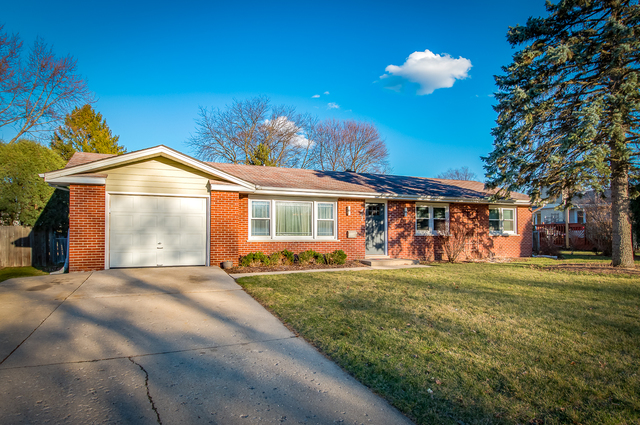 487 S Main St, Bartlett, IL 60103 photo 1