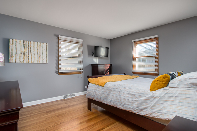 487 S Main St, Bartlett, IL 60103 photo 9