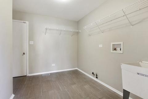 655 Academy Ave, Matteson, IL 60443 photo 10