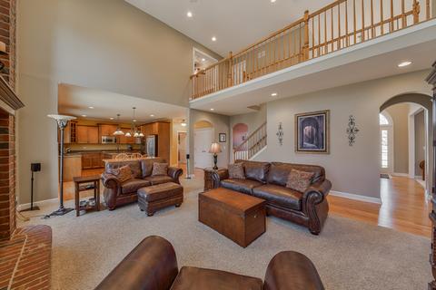 15928 Hometown Dr, Plainfield, IL 60586 photo 5
