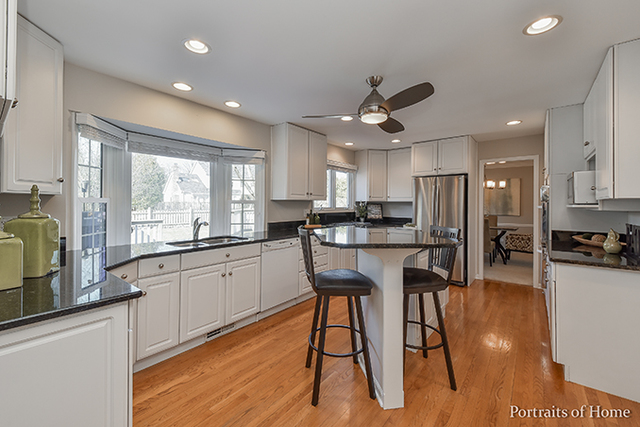 1608 Orth Dr, Wheaton, IL 60187 photo 5