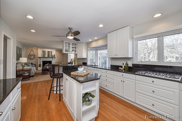 1608 Orth Dr, Wheaton, IL 60187 photo 6