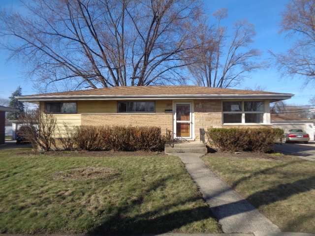 348 E Hilton Ave, Addison, IL 60101 photo 1