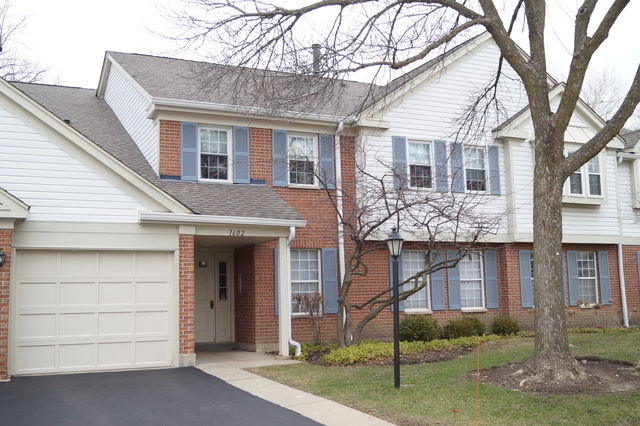 1602 Newburn Ct #B1, Wheeling, IL 60090 photo 1