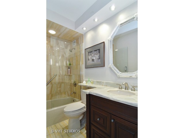 100 E Bellevue Pl #29E, Chicago, IL 60611 photo 15