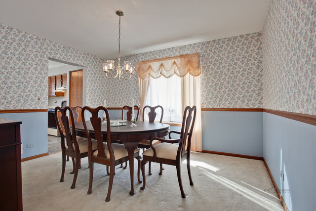 69 Georgetown Dr, Cary, IL 60013 photo 8
