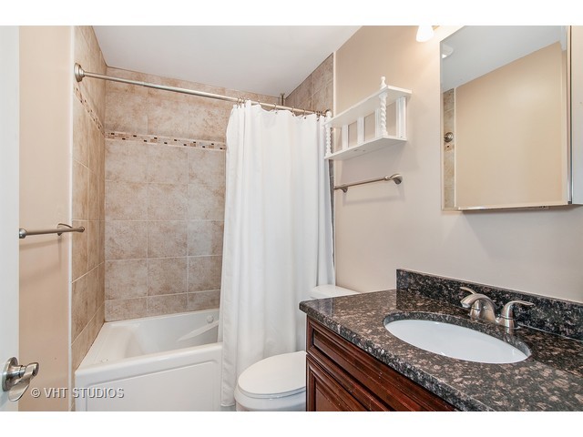 463 Fall Cir, Roselle, IL 60172 photo 12