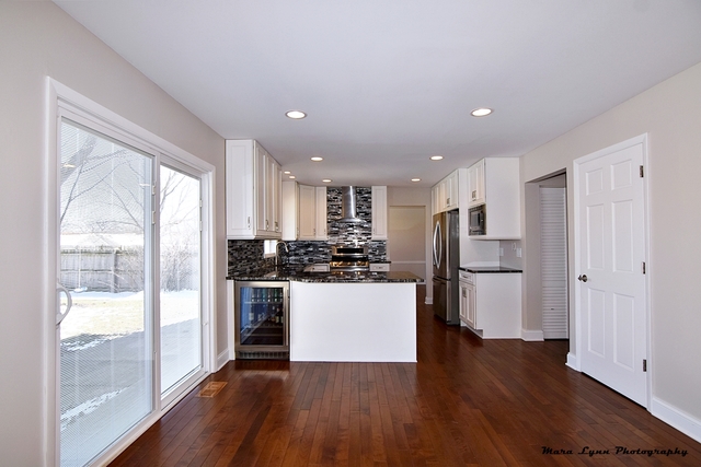 4205 Crimson Dr, Hoffman Estates, IL 60195 photo 6