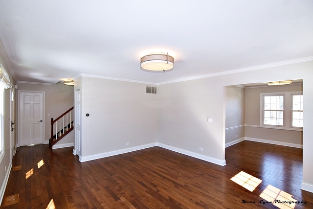 4205 Crimson Dr, Hoffman Estates, IL 60195 photo 4