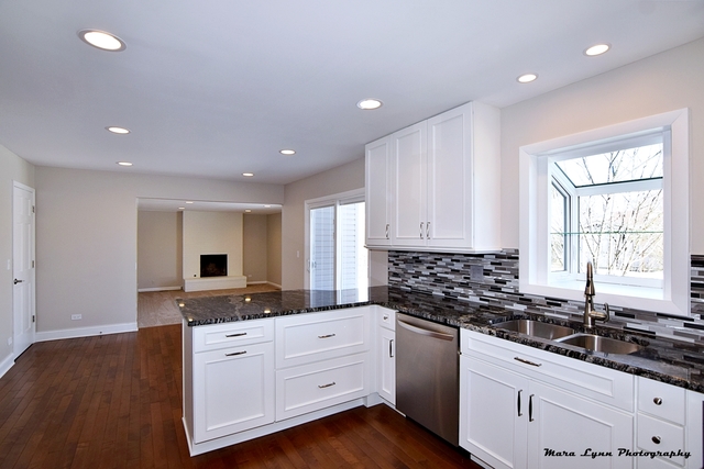 4205 Crimson Dr, Hoffman Estates, IL 60195 photo 8