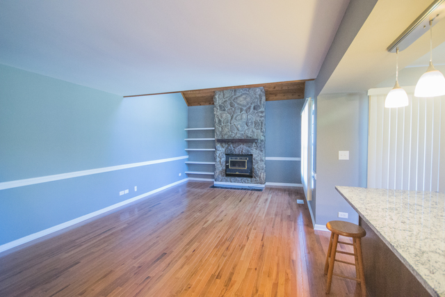 626 Dunham Rd, Gurnee, IL 60031 photo 3