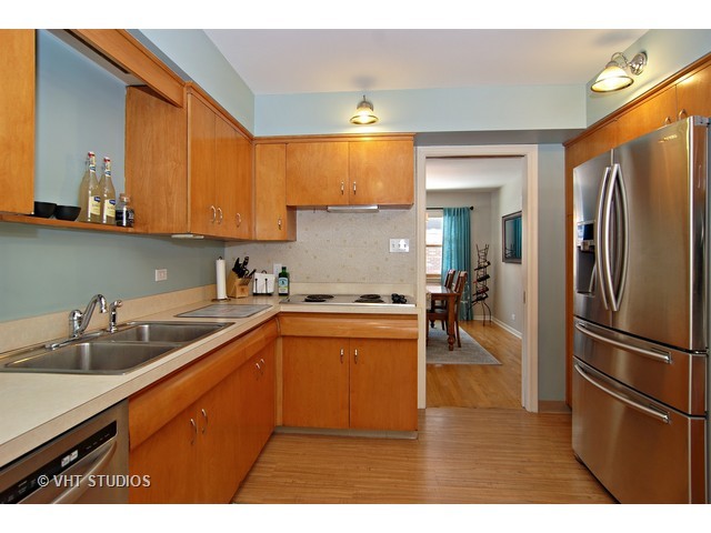 250 Blackhawk Rd, Riverside, IL 60546 photo 6