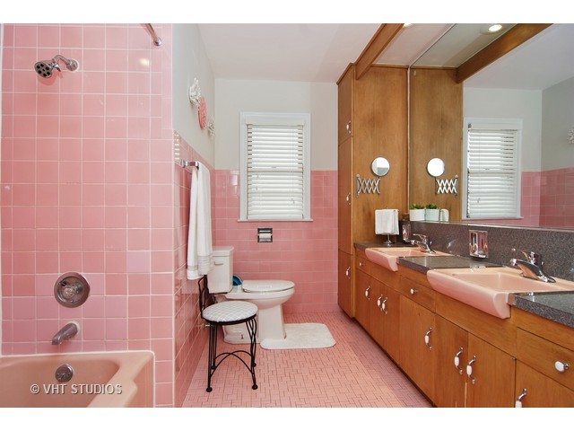 250 Blackhawk Rd, Riverside, IL 60546 photo 12