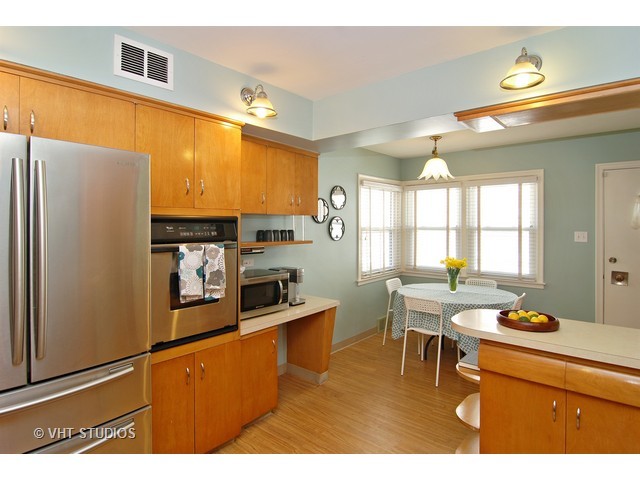 250 Blackhawk Rd, Riverside, IL 60546 photo 7
