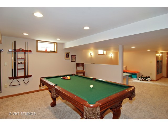 250 Blackhawk Rd, Riverside, IL 60546 photo 17