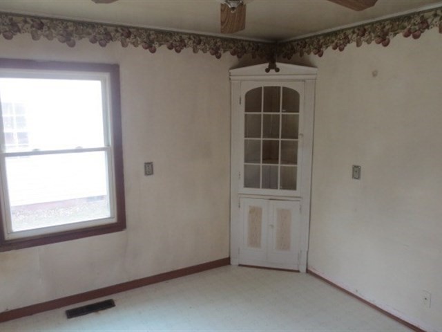 509 Spring Ave, Dekalb, IL 60115 photo 18