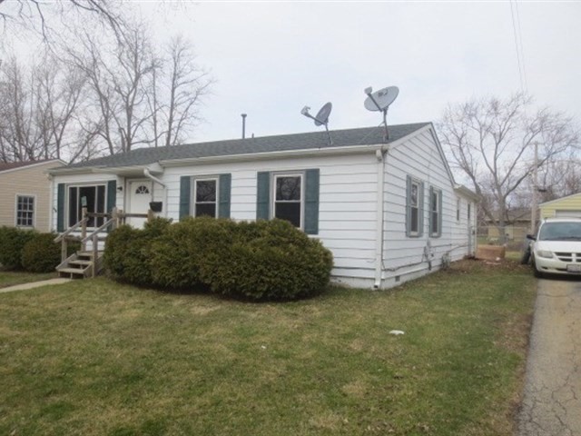 509 Spring Ave, Dekalb, IL 60115 photo 4