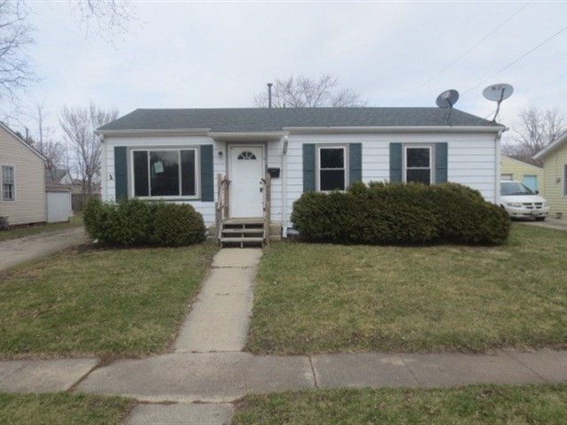 509 Spring Ave, Dekalb, IL 60115 photo 1