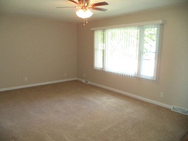 22 Jack St, Plano, IL 60545 photo 8