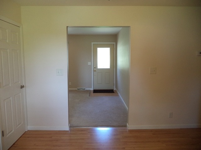 22 Jack St, Plano, IL 60545 photo 4