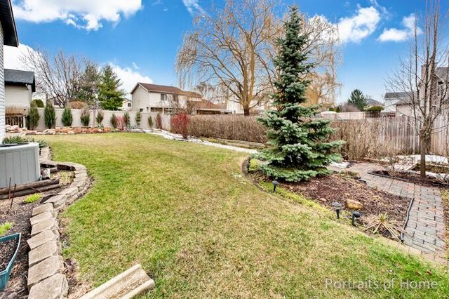 440 E Chippendale Dr, Bartlett, IL 60103 photo 25