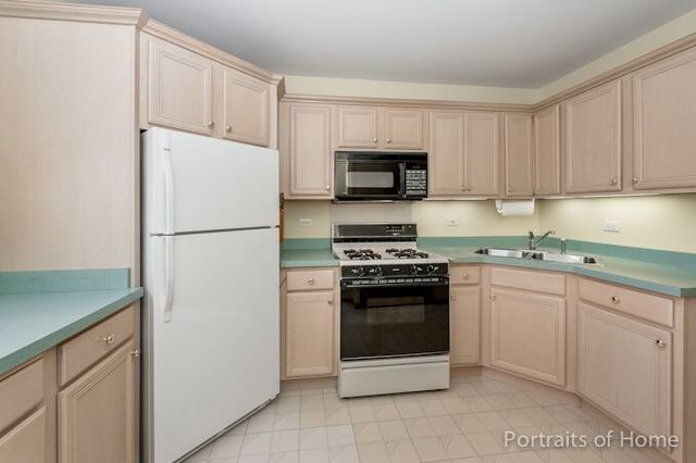 440 E Chippendale Dr, Bartlett, IL 60103 photo 21
