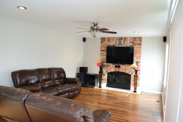 977 Longford Rd, Bartlett, IL 60103 photo 4