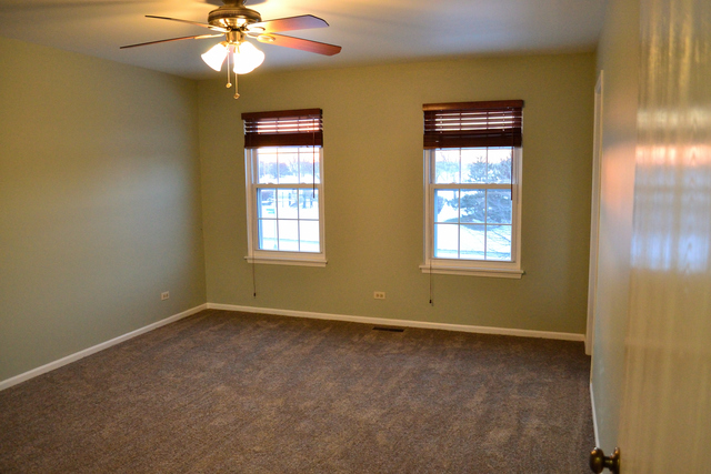 977 Longford Rd, Bartlett, IL 60103 photo 8