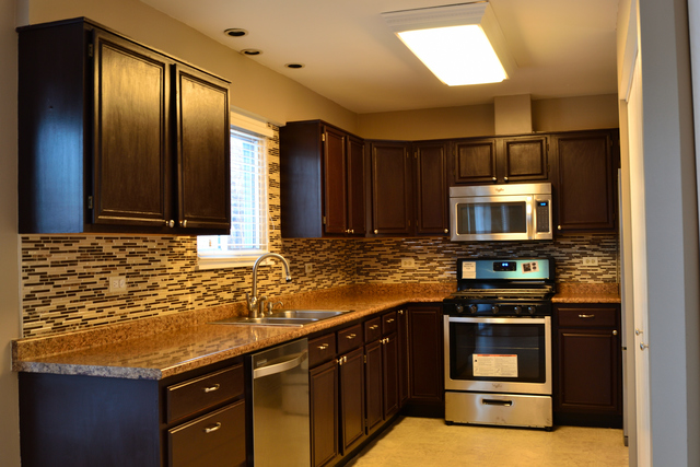 977 Longford Rd, Bartlett, IL 60103 photo 3