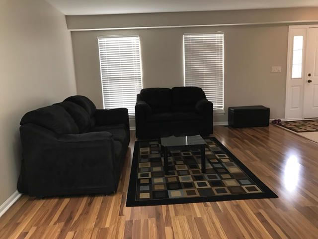 977 Longford Rd, Bartlett, IL 60103 photo 5