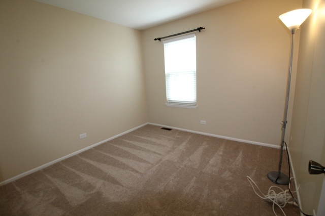 1612 Warwick Ct #B1, Wheeling, IL 60090 photo 11