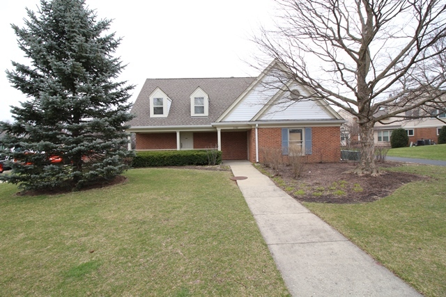 1612 Warwick Ct #B1, Wheeling, IL 60090 photo 22