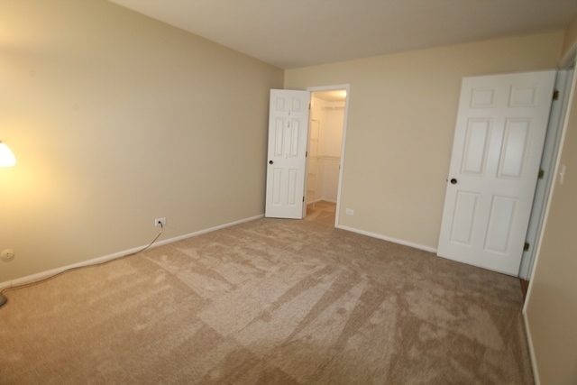 1612 Warwick Ct #B1, Wheeling, IL 60090 photo 10