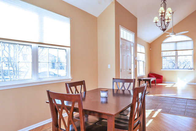 1227 Tamarack Dr, Bartlett, IL 60103 photo 7