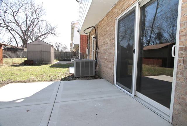 9455 Dee Rd, Des Plaines, IL 60016 photo 20