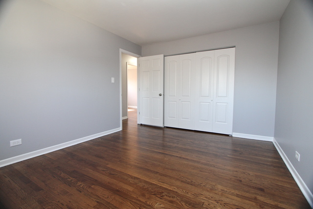 9455 Dee Rd, Des Plaines, IL 60016 photo 14