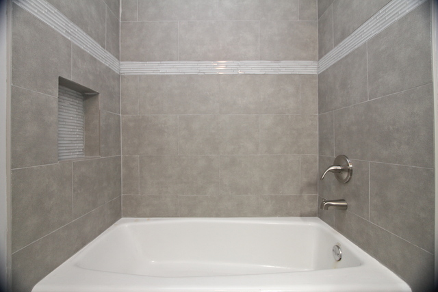 9455 Dee Rd, Des Plaines, IL 60016 photo 13