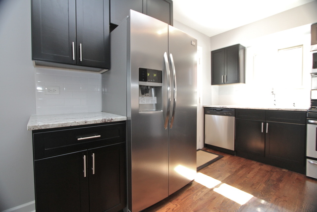 9455 Dee Rd, Des Plaines, IL 60016 photo 5