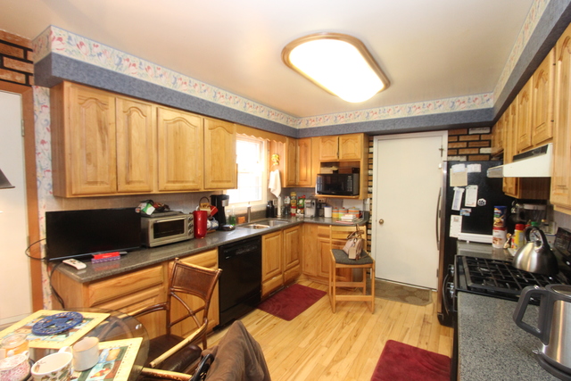 213 S River Rd, Algonquin, IL 60102 photo 11