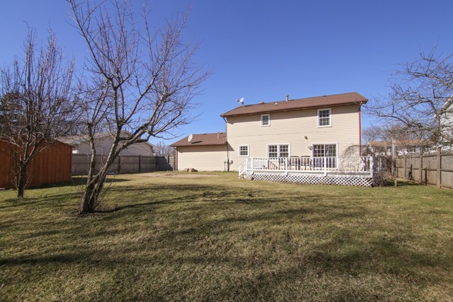 235 Mayer Ave, Wheeling, IL 60090 photo 16
