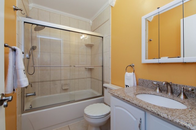 235 Mayer Ave, Wheeling, IL 60090 photo 14