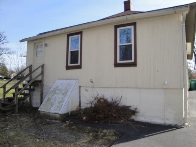 21 E Logan St, Lemont, IL 60439 photo 4