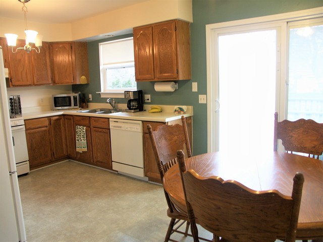 3113 Miller Dr, Mchenry, IL 60050 photo 11