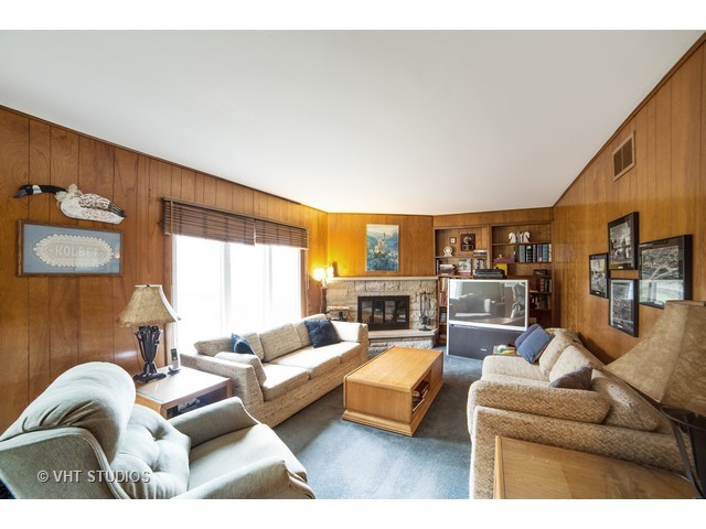 29 Oriole Ct, Naperville, IL 60540 photo 3
