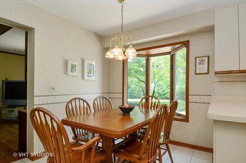 262 Coachmaker Dr, Northbrook, IL 60062 photo 5